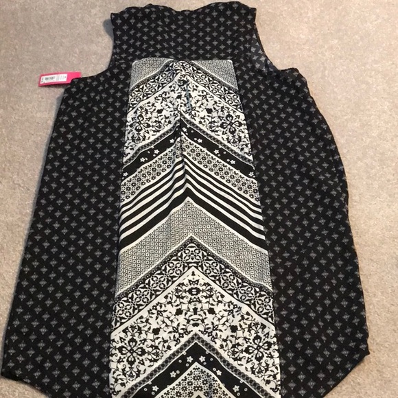 Pull over dress or coverup - Picture 5 of 7